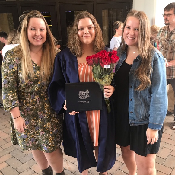 Meet your Posher, Tara - Picture 4 of 11